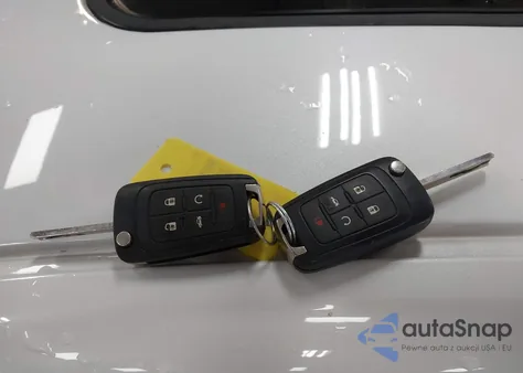 2018 Chevrolet Impala 1Lt z USA, uszkodzony, nr VIN 2G1105S34J9121249